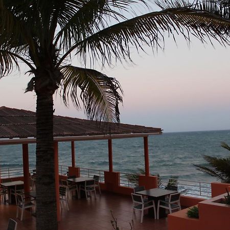 Rival Hotel Cap-Haïtien Eksteriør billede
