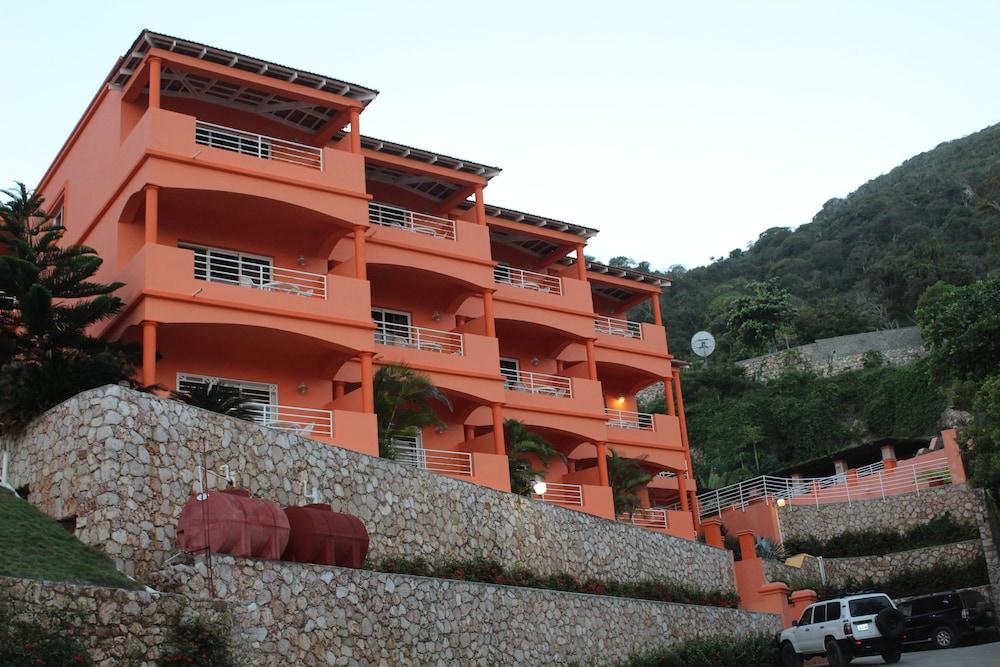 Rival Hotel Cap-Haïtien Eksteriør billede