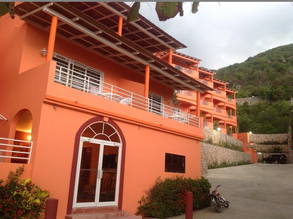 Rival Hotel Cap-Haïtien Eksteriør billede